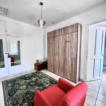 Maison Boulouris Avec Jardin, Bord De Mer Et Plage *